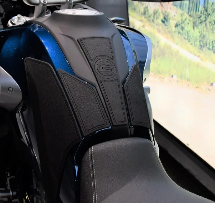 Наклейка на топливный бак(FUEL TANK DECAL ) CFMOTO 800MT