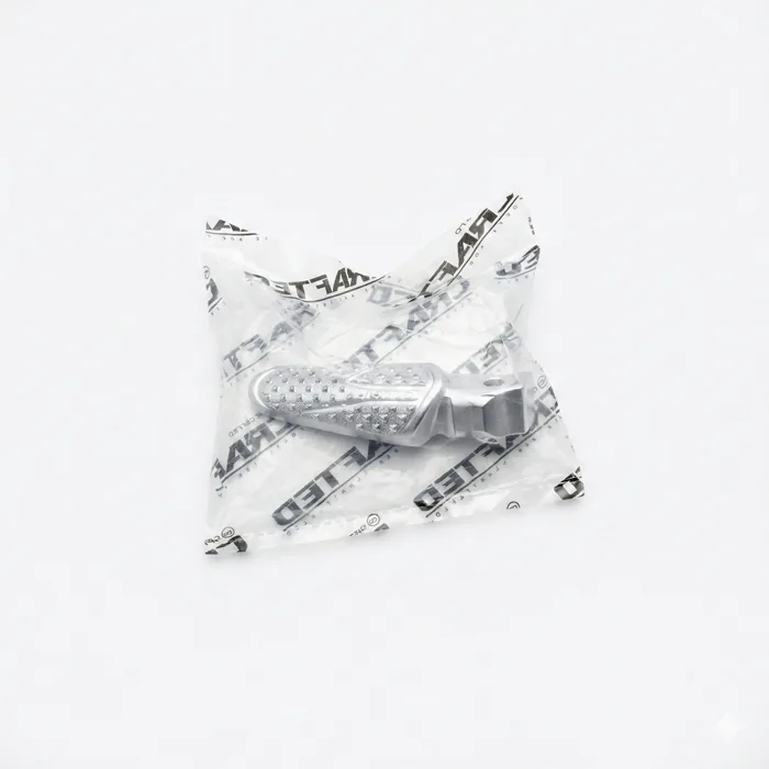 Кронштейн Подножки Пассажира CFMOTO 500SR 675SR 750SR Задний Левый 6AQV-140400-1002-0VR00