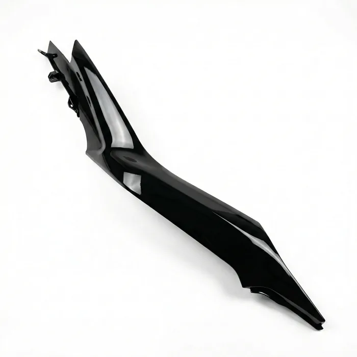 Накладка Облицовки Верхняя CFMOTO 675 SR Передняя Правая 6GUV-040602-5601-0BM00